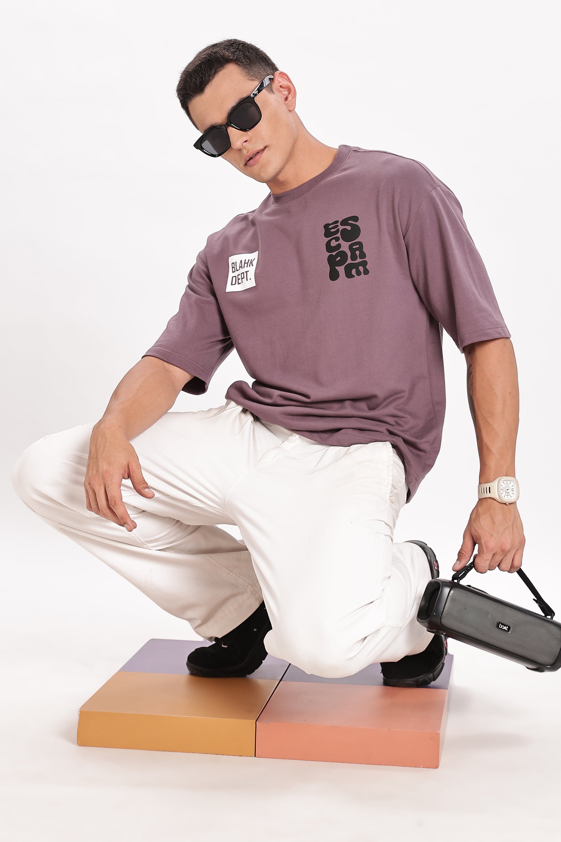 Escape The Race Oversize T-Shirt